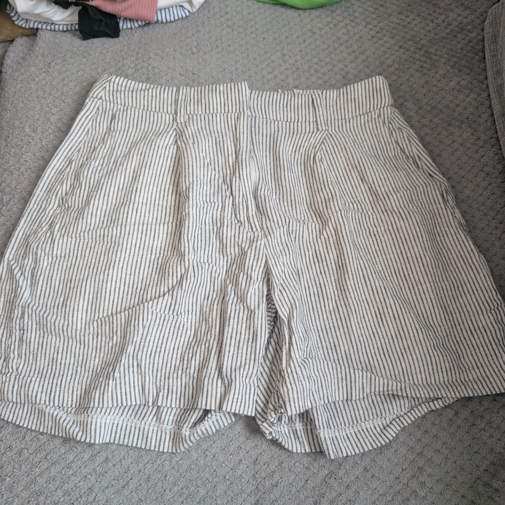 Old Navy Casual Striped Shorts